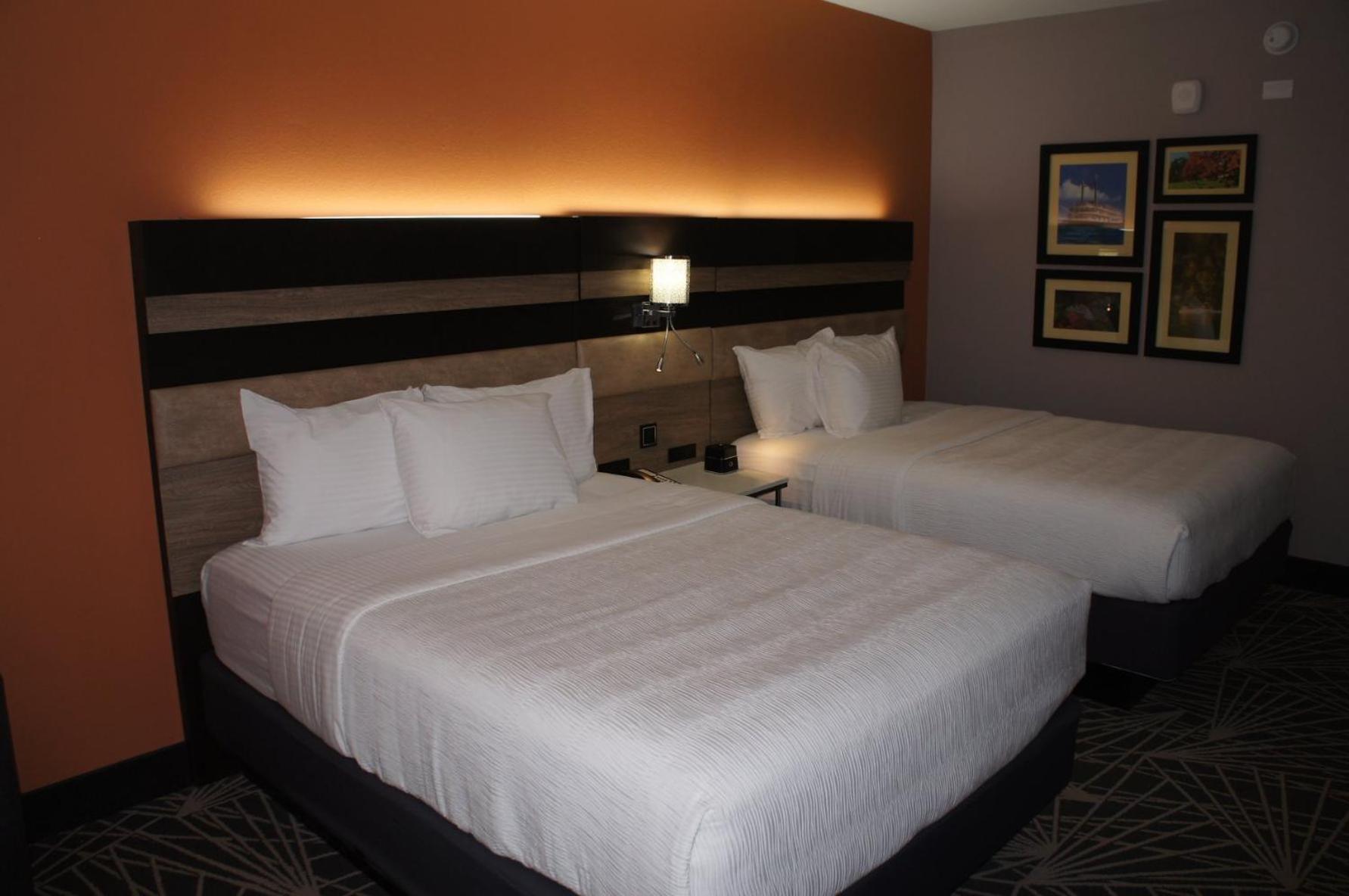 Queen Room Two Queen Beds Non-Smoking